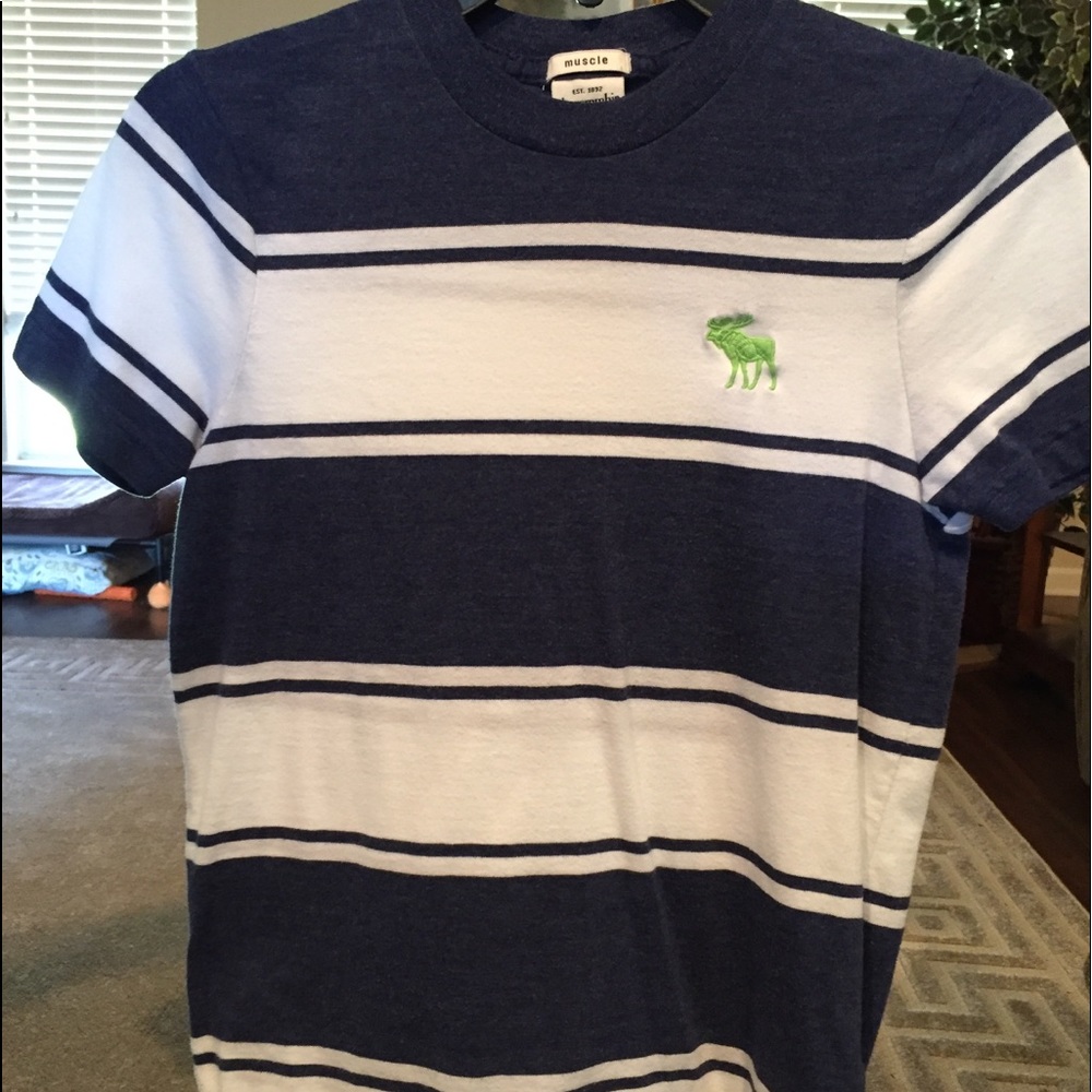 Abercrombie Kids tee